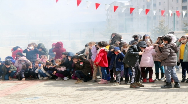 Sivas'ta "Sivil Savunma Günü"nde tatbikat düzenlendi 