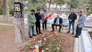 Terörle Mücadele ve Vazife Kahramanları Derneği Başkanı Aktaş, şehitliği ziyaret etti
