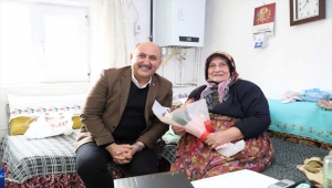 Yahşihan Belediye Başkanı Türkyılmaz'dan yaşlı çiftlere ziyaret