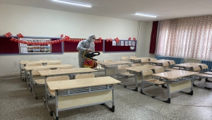 Yahşihan'da okullar dezenfekte ediliyor