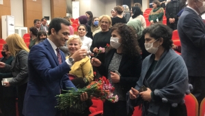 Ankara Adliyesinin kadın çalışanlarına 8 Mart'a özel konser