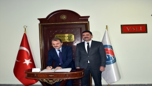 Çalışma ve Sosyal Güvenlik Bakan Yardımcısı Ertem'den Vali Tekbıyıkoğlu'na ziyaret