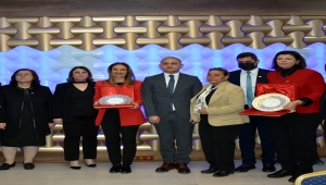 CHP Kadın Kolları Genel Başkanı Nazlıaka, Kırıkkale'de kadınlarla bir araya geldi: