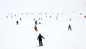 Erciyes, renkli etkinliklerle de konuklarını "zirveye" taşıyor