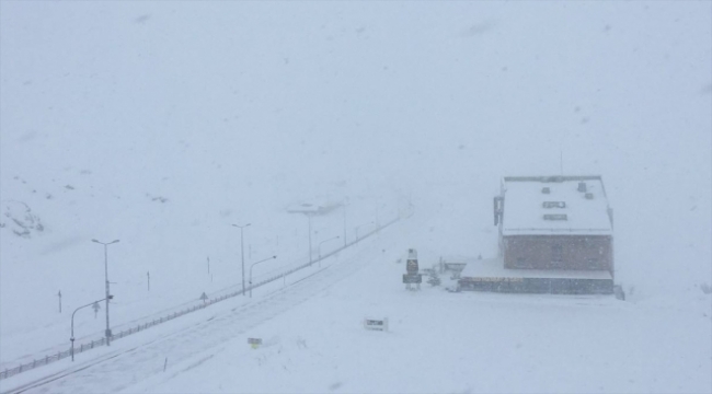 Erciyes'teki pistlerde kar kalınlığı 230 santimetre ölçüldü