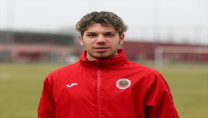 Gençlerbirliği'nin genç oyuncusu Ulusoy Mert'in hayali A takımda kaptanlık