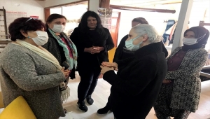 Güdül'de kadınlar Tiftik keçisinin yününden sof kumaşı üretiyor