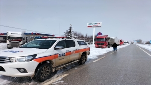 Karaman'da kar yağışı etkili oluyor