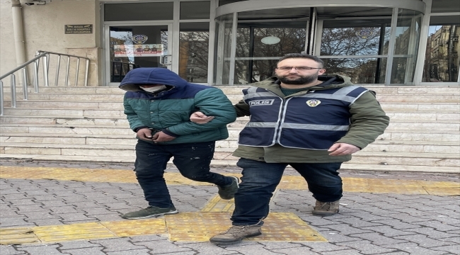 Kayseri'de hırsızlıktan 22 yıl hapis cezası bulunan firari hükümlü yakalandı