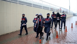 Kayseri'de ağabeyinin evinden hırsızlık yapan şüpheli suç ortağıyla yakalandı