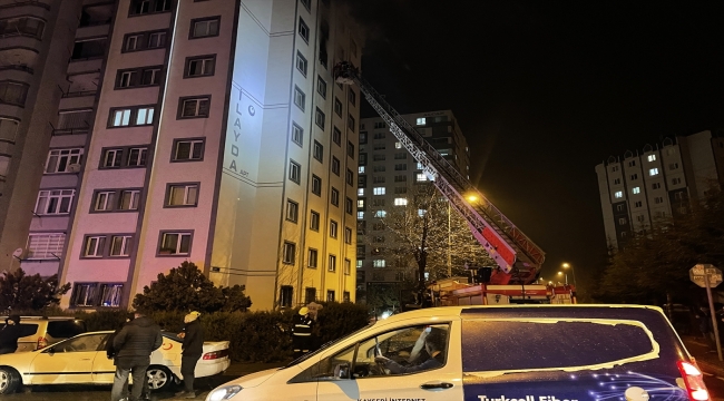 Kayseri'de bir kişi ateşe verdiği evin kapısı kırılarak dışarıya çıkarıldı 