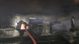 Kayseri Talas'ta kömürlükte yangın