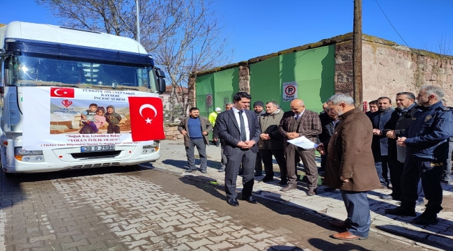 Kayseri'den Suriye'ye yardım malzemesi gönderildi