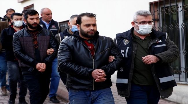 Kayseri merkezli kaçak sigara operasyonunda yakalanan 18 zanlı adliyede