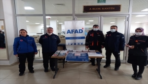 Kırşehir'de öğrenci yurdunda afet farkındalığı ve deprem tahliyesi anlatıldı