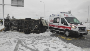 Konya'da işçi servisleri çarpıştı 11 kişi yaralandı