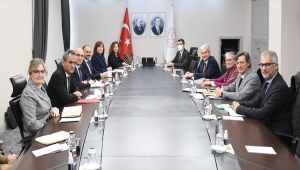 Milli Eğitim Bakanı Özer, Avrupa Eğitim Vakfı heyetini kabul etti