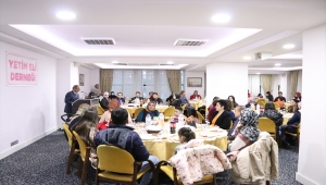 Niğde'de 8 Mart Dünya Kadınlar Günü'nde yetim aileleri yemekte bir araya geldi