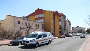 Niğde'de bir kişi apartman merdivenlerinde ölü bulundu