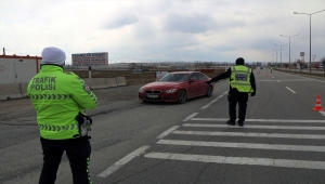 Şarkışla'da son üç ayda asayiş uygulamalarında aranan 40 şüpheli yakalandı