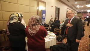 Sivas Belediye Başkanı Bilgin, belediyenin kadın çalışanlarıyla buluştu 