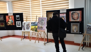 Sivas'ta öğretim üyesi, öğrenci ve ressamlardan oluşan 23 sanatçı sergi açtı 