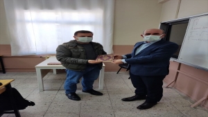 Suşehri'nde 250 öğrenciye Kur'an-ı Kerim hediye edildi