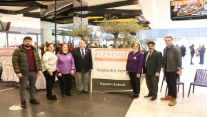 Türkiye Alzaymır Derneği Kayseri Şubesinden tanıtım standı