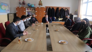 Ulaş Kaymakamı Baş, okul müdürleriyle toplantı yaptı