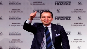 Yeniden Refah Partisi Genel Başkanı Erbakan, Ankara'da partisinin il kongresinde konuştu: