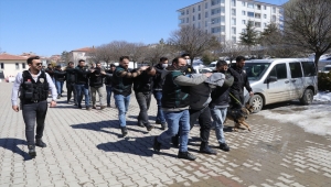 Yozgat'ta uyuşturucu operasyonunda 9 zanlı yakalandı