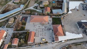 Aksaray'da aileler ve öğrenciler iftarda bir araya geldi