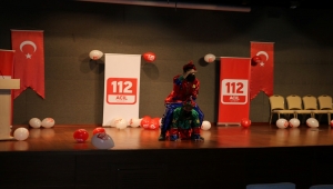 Anaokulu öğrencilerine Hacivat ve Karagöz ile "112" öğretildi
