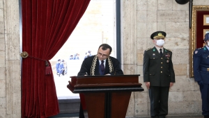 Anayasa Mahkemesi heyeti Anıtkabir'i ziyaret etti