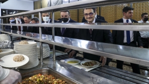 Bakan Dönmez: "2022, bor cevherinin daha fazla uç ürüne dönüştüğü yıl olacak"