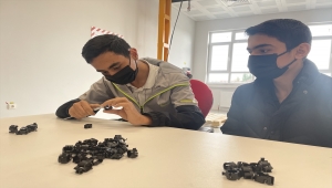 Başkentteki meslek lisesi elektronik kart üretimiyle öne çıktı