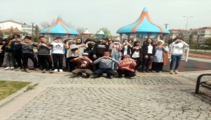 Beypazarı'nda öğrenciler parkı temizledi