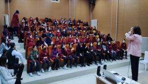 Beypazarı Şehit Mehmet Çifci İmam Hatip Ortaokulunda "TÜBİTAK Bilim Söyleşisi"