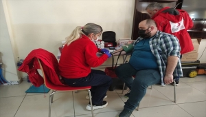 Cumhuriyet Üniversitesi İletişim Fakültesi öğrencilerinden kan bağışı 