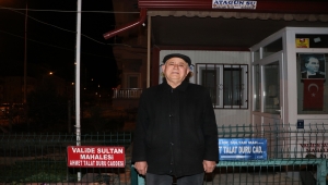 Davulculara kızan muhtar mahalleliyi sahura kendi yöntemiyle kaldırıyor