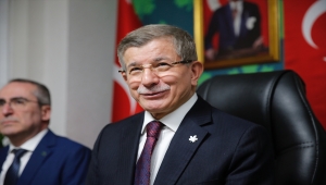  Davutoğlu, Eskişehir'de gazetecilerle bir araya geldi