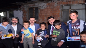 Kahramankazan Belediye Başkanı Oğuz'dan mevsimlik işçilere ziyaret