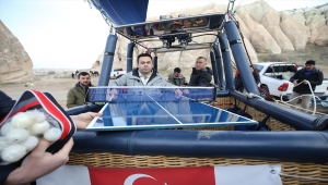 Kapadokya'da "havada, karada, yer altında" masa tenisi oynandı