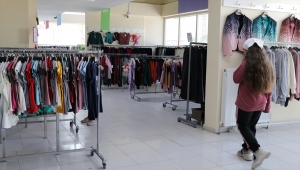 Kayseri'de ihtiyaç sahiplerinin bayramlıkları "hayır çarşıları"ndan