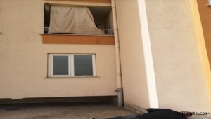 Kayseri'de polisten kaçarken birinci kattan atlayarak yaralanan hükümlü yakalandı