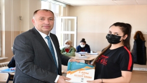 Kırıkkale'de LGS ve YKS öğrencilerine ücretsiz yardımcı kaynak desteği