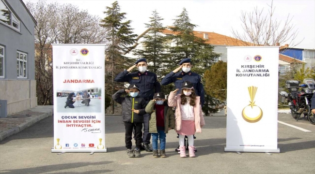 Kırşehir'de öğrencilere jandarma mesleği tanıtıldı
