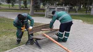 Kocasinan'da park ve bahçelerde bakım çalışması yapılıyor