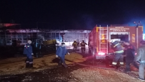 Konya'da çıkan yangında 4 iş yeri kullanılamaz hale geldi 