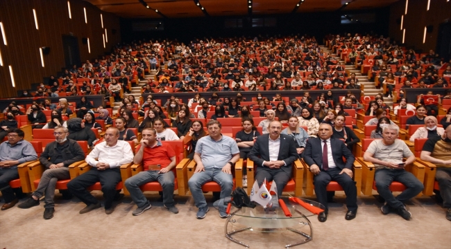 Lise öğrencileri "Bir Gelibolu Kahramanı: Yusuf Kenan" belgeselini izledi